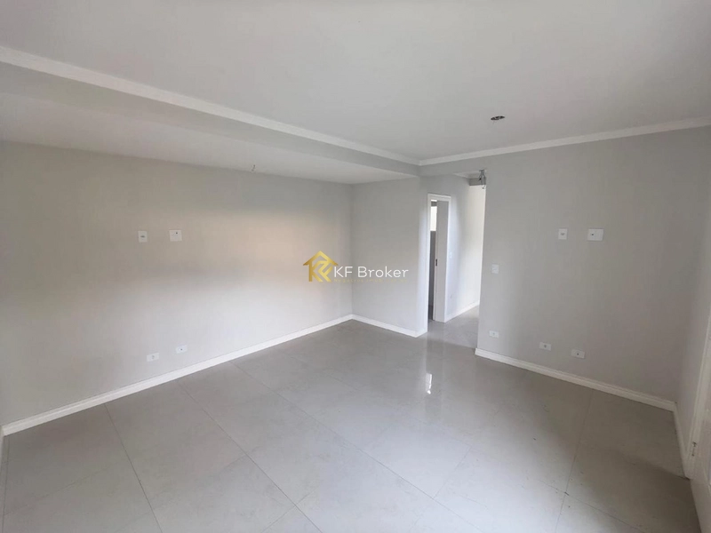 Sobrado Triplex à Venda – Bairro Arruda, Colombo/PR: 4ª foto da galeria de imagens do imóvel