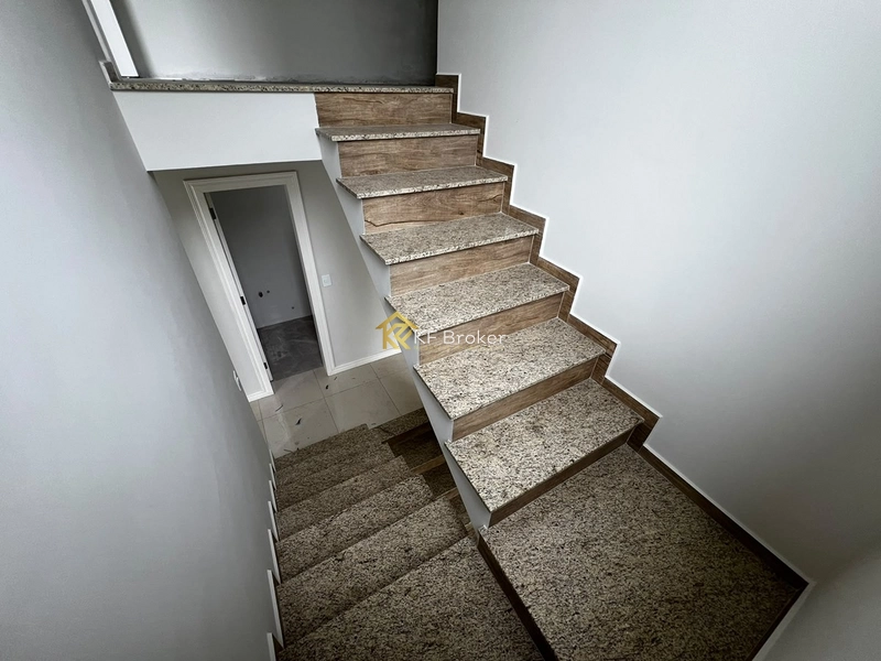 Sobrado Triplex à Venda – Bairro Arruda, Colombo/PR: 13ª foto da galeria de imagens do imóvel