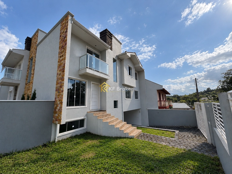 Sobrado Triplex à Venda – Bairro Arruda, Colombo/PR: 2ª foto da galeria de imagens do imóvel