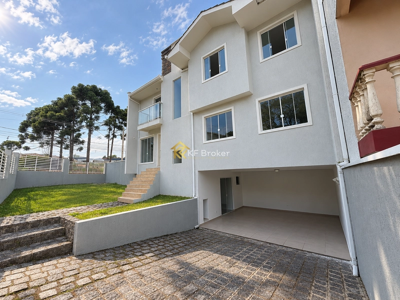 Sobrado Triplex à Venda – Bairro Arruda, Colombo/PR: 3ª foto da galeria de imagens do imóvel