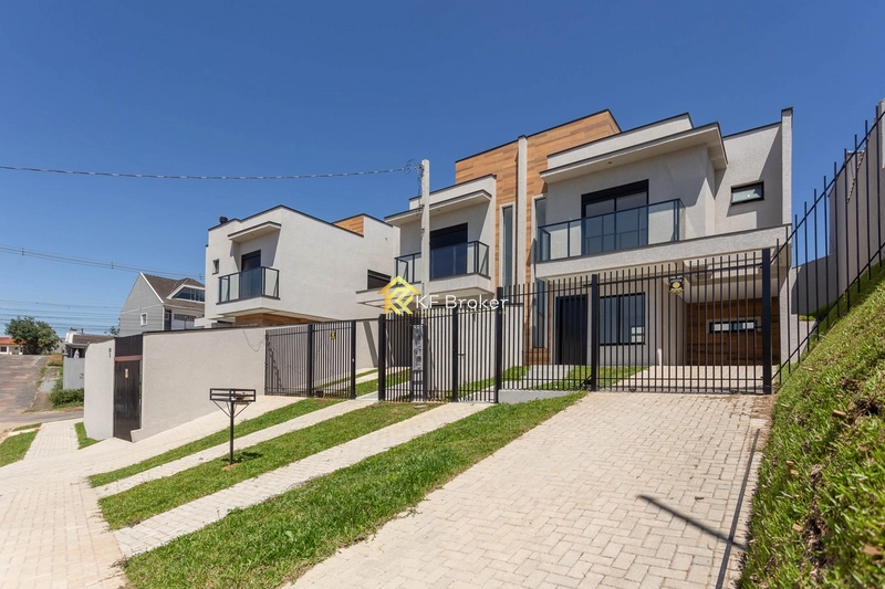 Sobrado à Venda, com 3 quartos – Atuba, Curitiba/PR: 1ª foto da galeria de imagens do imóvel