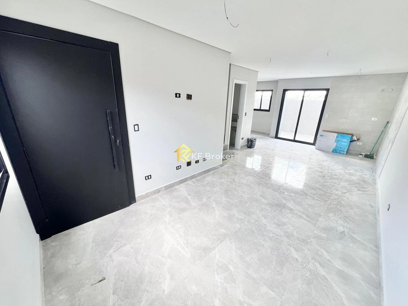 Sobrado Triplex de Esquina à Venda - Atuba, Curitiba/PR: 5ª foto da galeria de imagens do imóvel