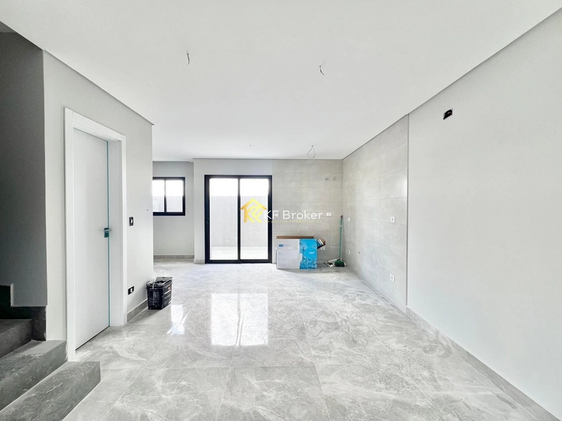 Sobrado Triplex de Esquina à Venda - Atuba, Curitiba/PR: 6ª foto da galeria de imagens do imóvel