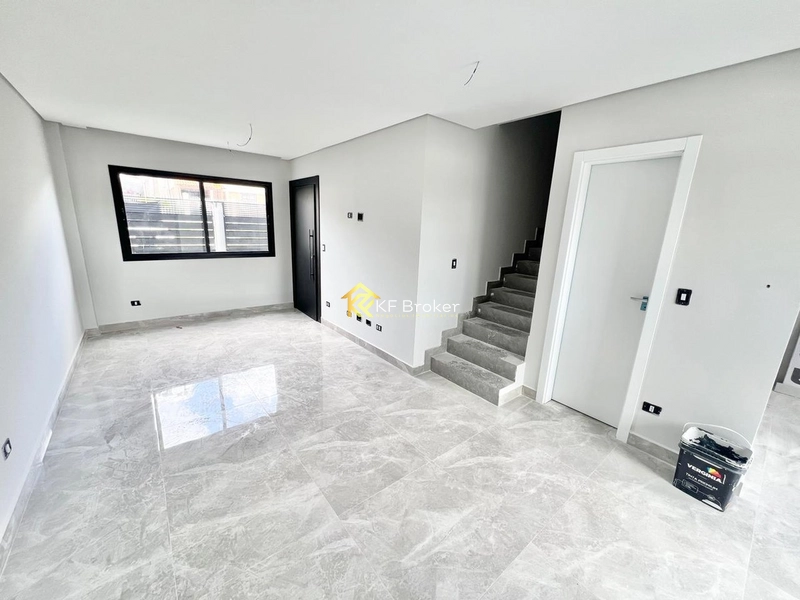 Sobrado Triplex de Esquina à Venda - Atuba, Curitiba/PR: 9ª foto da galeria de imagens do imóvel