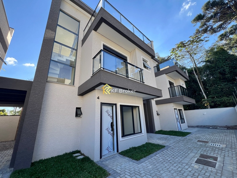 Sobrados à Venda no Residencial Belmont - Uberaba, Curitiba/PR: 3ª foto da galeria de imagens do imóvel