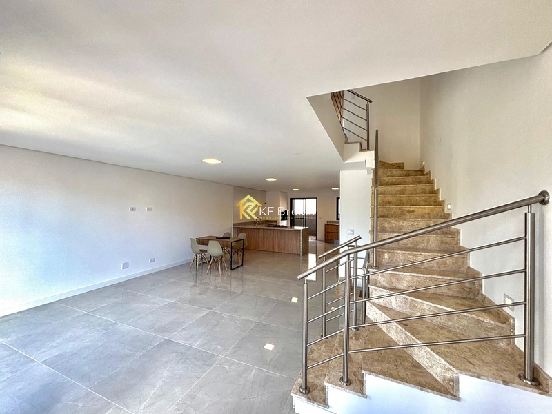 Sobrados/Triplex no Condomínio Monte Carlo – Tingui em Curitiba/PR: 5ª foto da galeria de imagens do imóvel