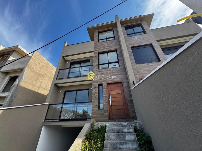 Sobrados/Triplex no Condomínio Monte Carlo – Tingui em Curitiba/PR: 1ª foto da galeria de imagens do imóvel