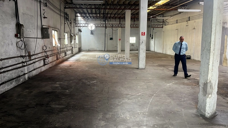 Galpão industrial para alugar na vila Carmosina, São Paulo: 2ª foto da galeria de imagens do imóvel