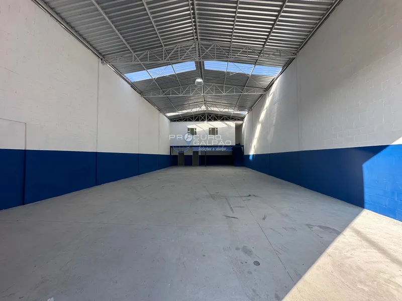 Galpão Comercial/Industrial com Pé Direito de 6 Metros – ZUP 1: 1ª foto da galeria de imagens do imóvel