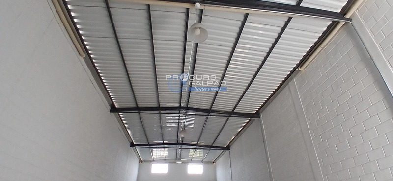 Galpão industrial para aluguel em Santo André no Jardim Stella: 3ª foto da galeria de imagens do imóvel