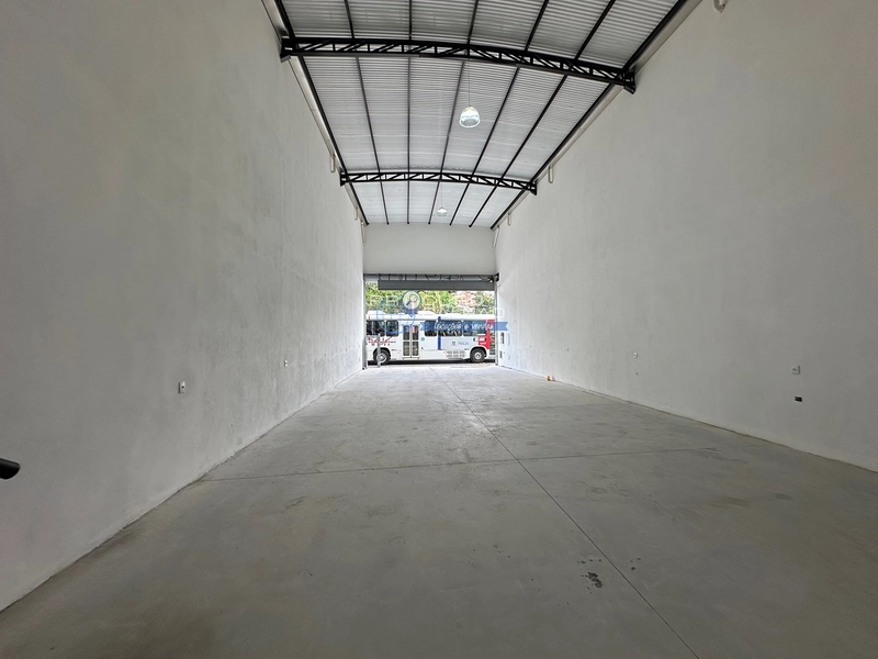 Galpão para Locação em Mauá – Ponto Estratégico em Avenida de Grande Fluxo: 1ª foto da galeria de imagens do imóvel