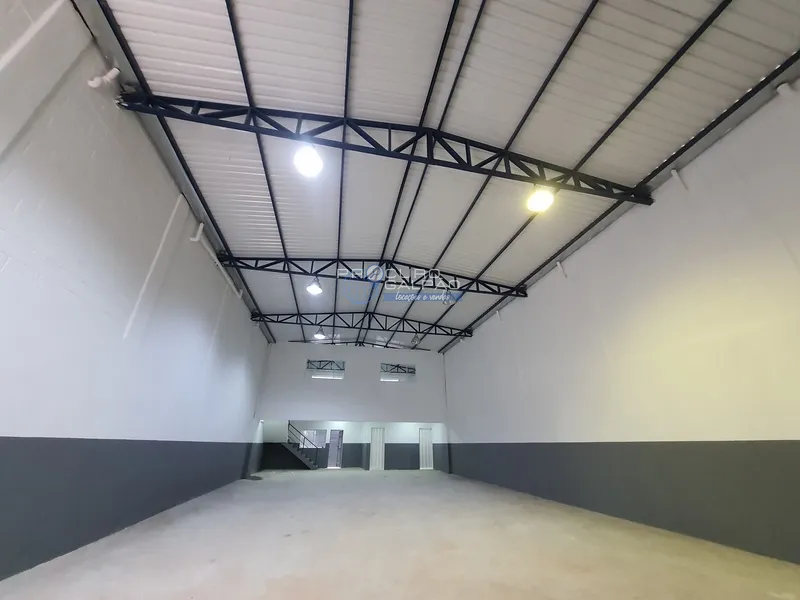 Ao lado da Av Costa e Silva: 1ª foto da galeria de imagens do imóvel