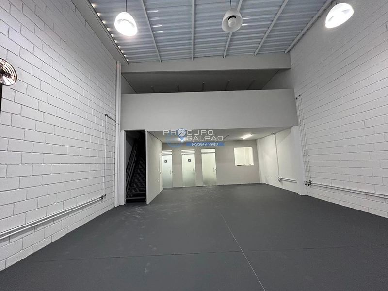 Galpão industrial para aluguel no Centro de São Bernardo do Campo: 3ª foto da galeria de imagens do imóvel