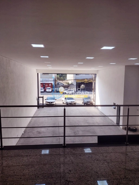 OPORTUNIDADE - SALÃO Via Movimentada de Mauá – 300 m², 6m de Altura: 4ª foto da galeria de imagens do imóvel