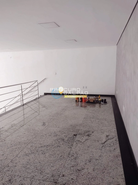 OPORTUNIDADE - SALÃO Via Movimentada de Mauá – 300 m², 6m de Altura: 1ª foto da galeria de imagens do imóvel