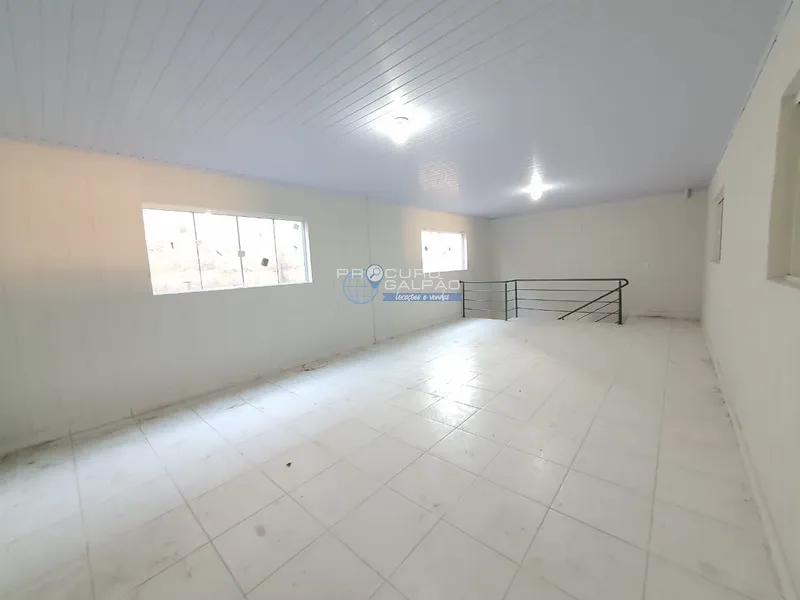 GALPÃO 340 m² com Enêrgia 99 kVA.: 5ª foto da galeria de imagens do imóvel