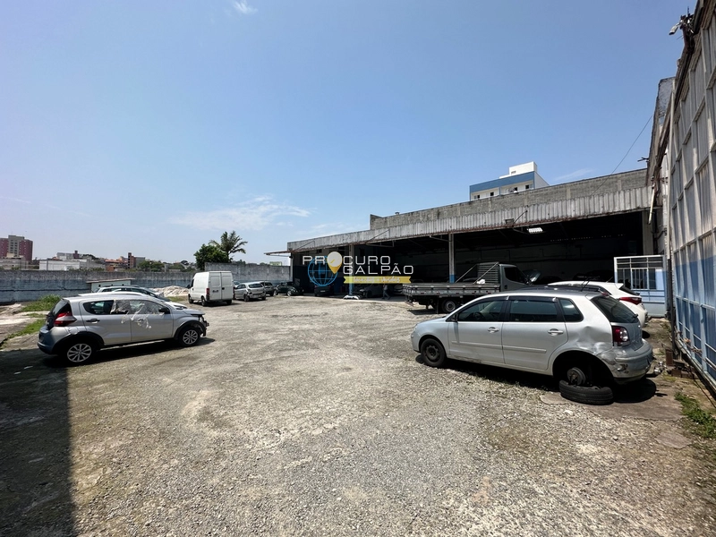 Terreno de 1830 M2: 9ª foto da galeria de imagens do imóvel