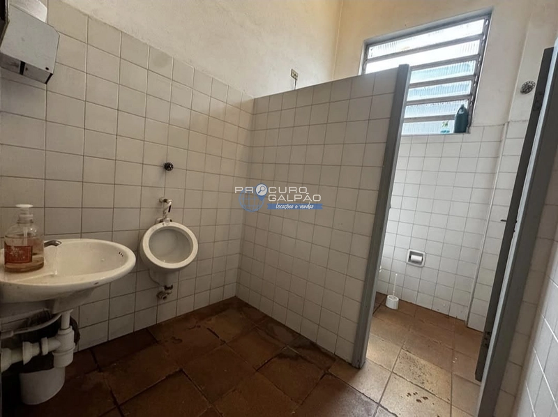 Galpão industrial para aluguel no Canhema em Diadema : 16ª foto da galeria de imagens do imóvel