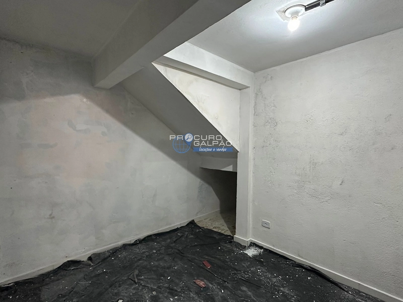 Galpão para Alugar | 350 m² | Jardim Santa Adélia - São Paulo: 7ª foto da galeria de imagens do imóvel