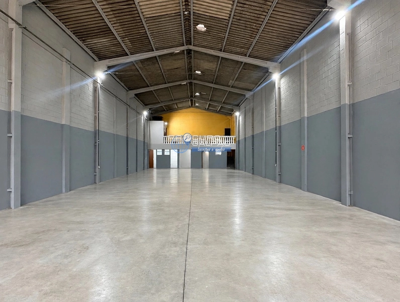 Galpão para Alugar | 350 m² | Jardim Santa Adélia - São Paulo: 2ª foto da galeria de imagens do imóvel