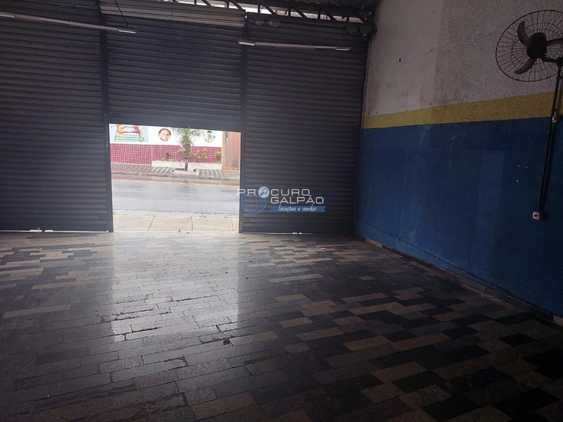 Salão comercial para aluguel com ótima localização em Santo André : 3ª foto da galeria de imagens do imóvel