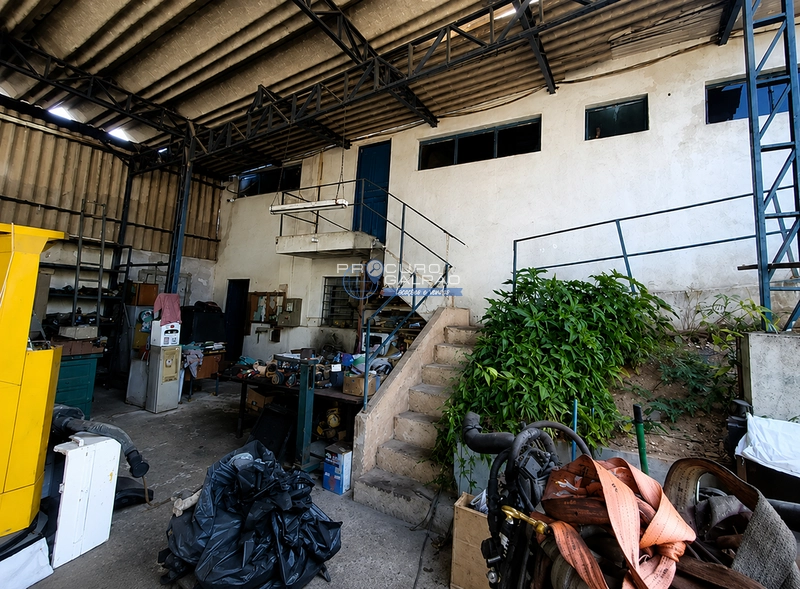 Galpão industrial com pátio amplo para aluguel em Santo André : 3ª foto da galeria de imagens do imóvel