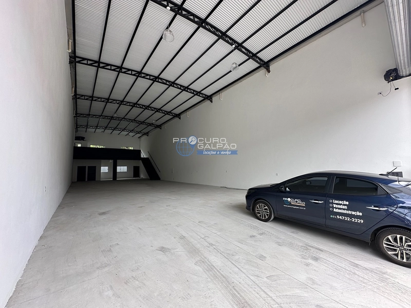 Galpão para Locação — 310 m² construídos: 2ª foto da galeria de imagens do imóvel