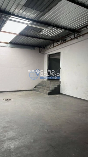 Galpão industrial para aluguel na vila Nova York em São Paulo: 2ª foto da galeria de imagens do imóvel