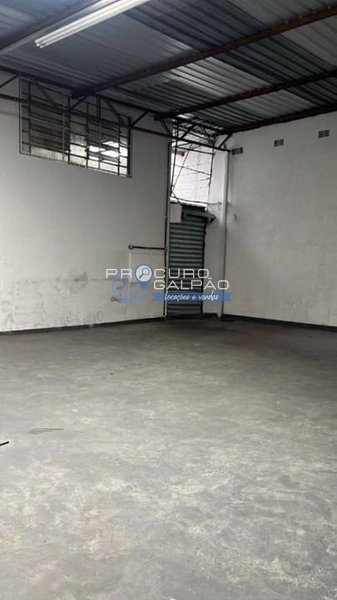 Galpão industrial para aluguel na vila Nova York em São Paulo: 3ª foto da galeria de imagens do imóvel