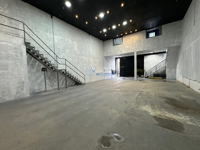 Galpão Industrial - Energia trifásico 99 KVA: 17ª foto da galeria de imagens do imóvel