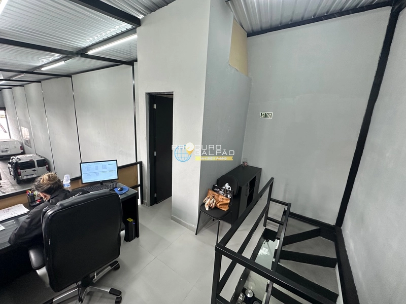 OPORTUNIDADE: Galpão com 155 m² na Vila Palmares – Pronto para Uso!: 5ª foto da galeria de imagens do imóvel