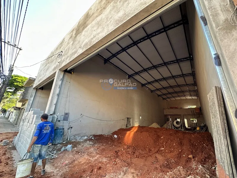 Avenida de grande Fluxo de carros: 2ª foto da galeria de imagens do imóvel