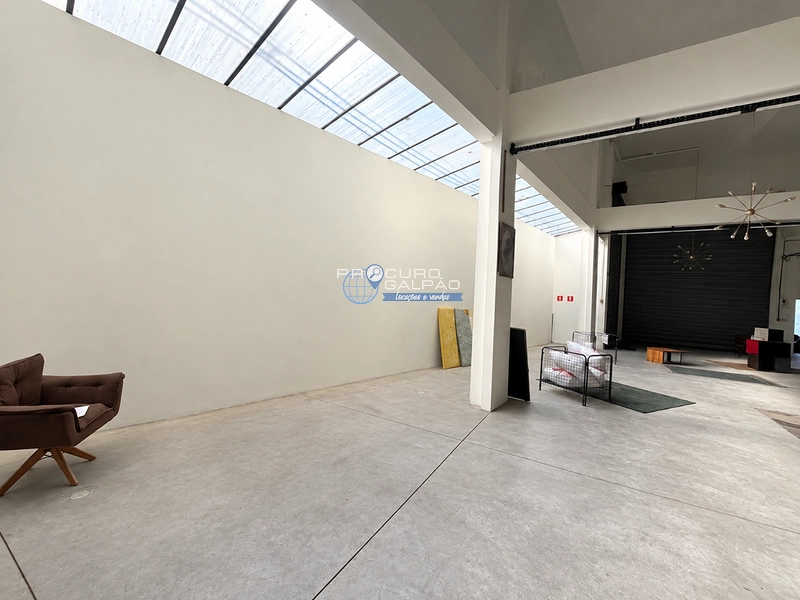 Galpão Comercial para Alugar | 350 m² | Utinga - Santo André: 2ª foto da galeria de imagens do imóvel