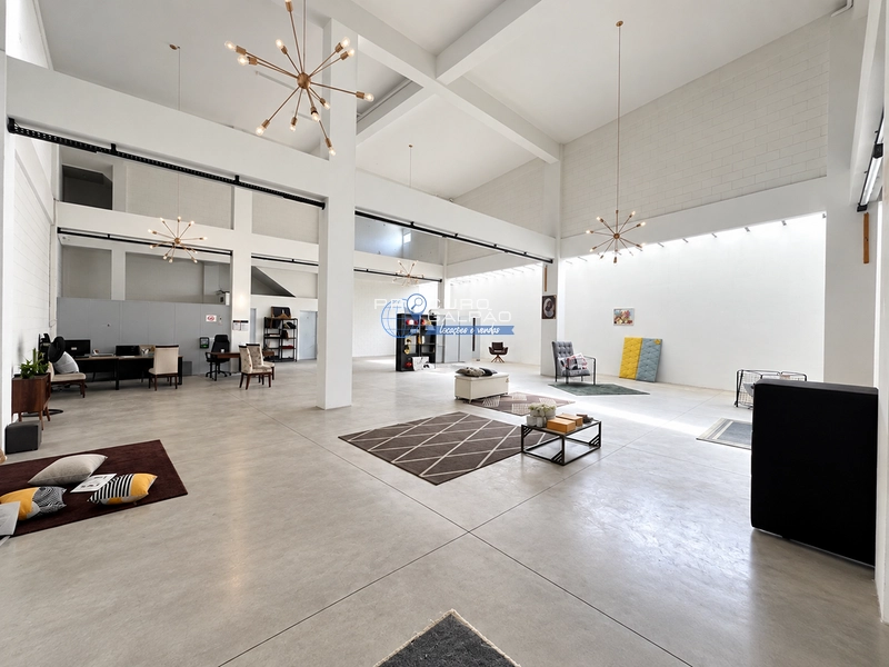 Galpão Comercial para Alugar | 350 m² | Utinga - Santo André: 3ª foto da galeria de imagens do imóvel