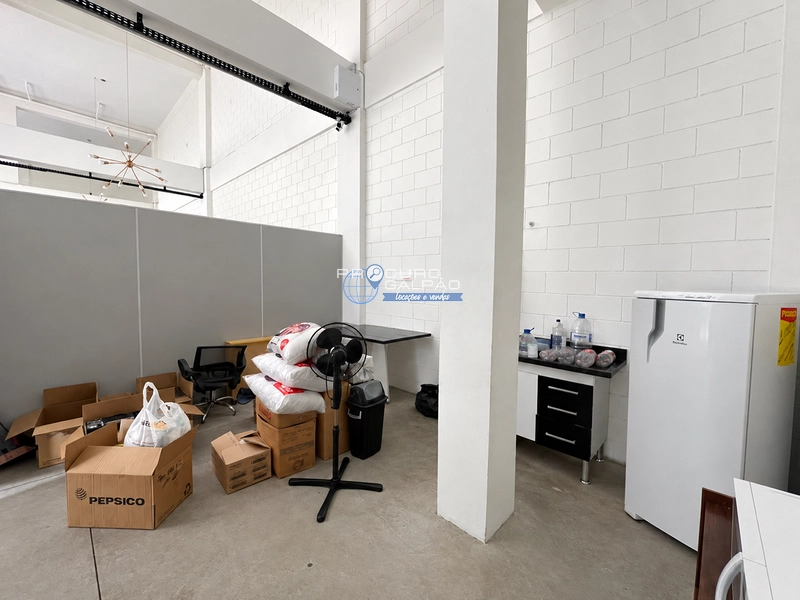 Galpão Comercial para Alugar | 350 m² | Utinga - Santo André: 8ª foto da galeria de imagens do imóvel