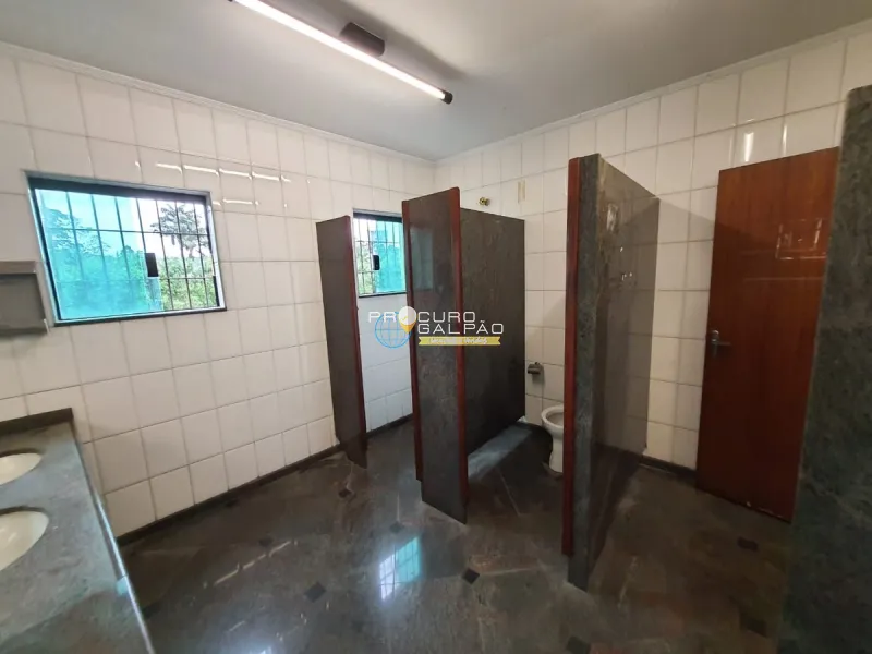 Salão sobreloja: 2ª foto da galeria de imagens do imóvel