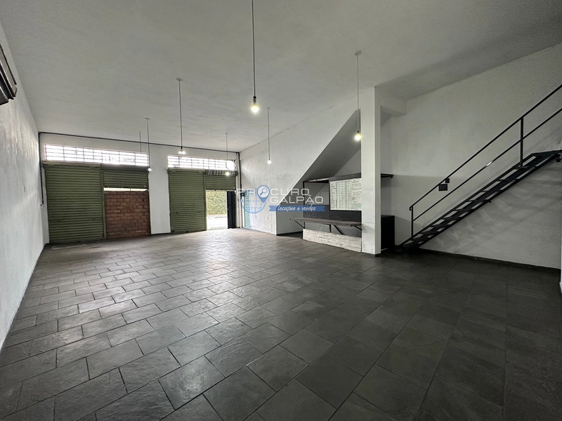 Galpão para aluguel na vila Humaitá, Santo André : 3ª foto da galeria de imagens do imóvel