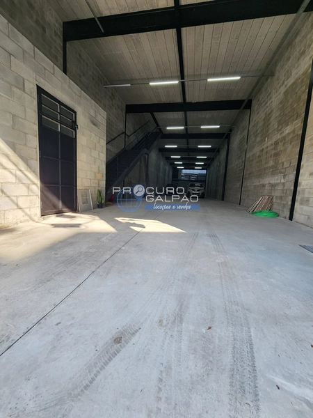 Galpão industrial para aluguel em São Caetano do Sul, Bairro Santo Antônio : 3ª foto da galeria de imagens do imóvel