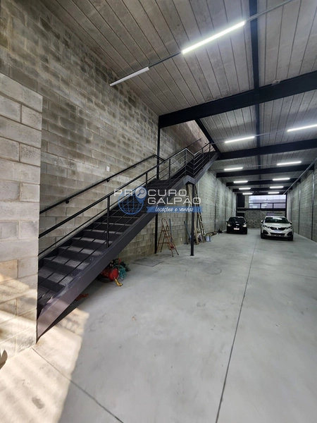 Galpão industrial para aluguel em São Caetano do Sul, Bairro Santo Antônio : 2ª foto da galeria de imagens do imóvel
