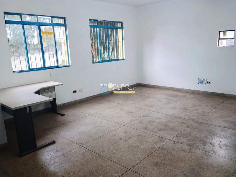 OPORTUNIDADE EM DIADEMA GALPÃO R$ 5.500 POR MÊS - RUA LARGA DE ESQUINA: 8ª foto da galeria de imagens do imóvel