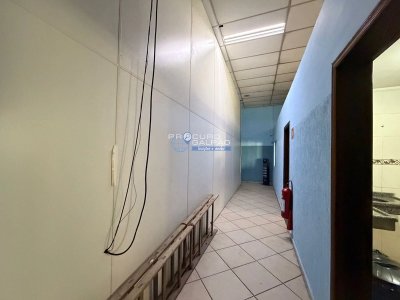 Salão Comercial com Excelente Visibilidade e Alto Fluxo: 6ª foto da galeria de imagens do imóvel