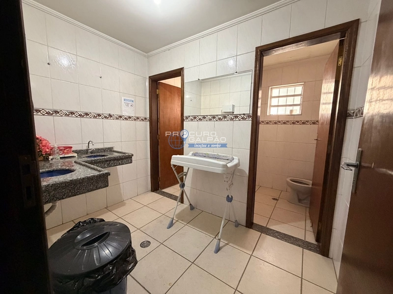 Salão Comercial com Excelente Visibilidade e Alto Fluxo: 11ª foto da galeria de imagens do imóvel