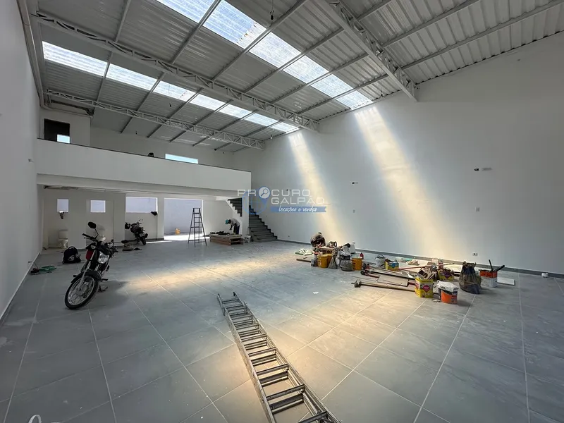 Galpão avenida de grande fluxo : 2ª foto da galeria de imagens do imóvel