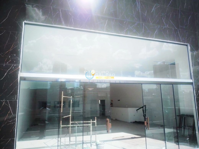 Oportunidade: Galpão Moderno em Rua Movimentada, Próximo ao Centro!: 4ª foto da galeria de imagens do imóvel
