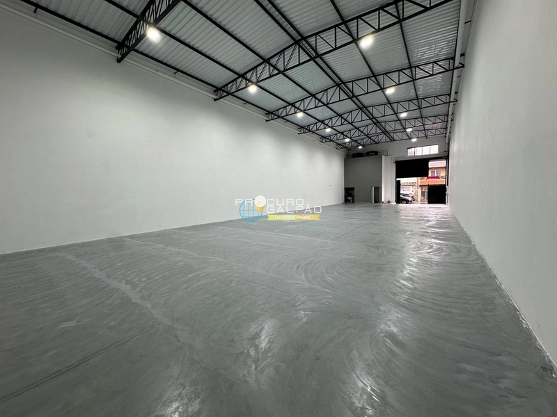 Com piso Epóxi: 1ª foto da galeria de imagens do imóvel