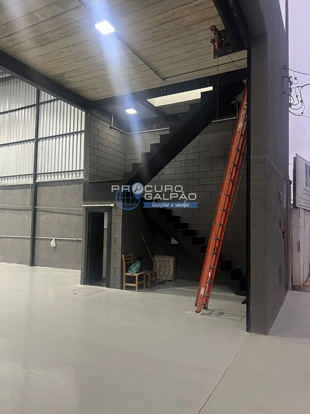 Galpão para Alugar | 500 m² | Vila Antonieta - São Paulo: 3ª foto da galeria de imagens do imóvel