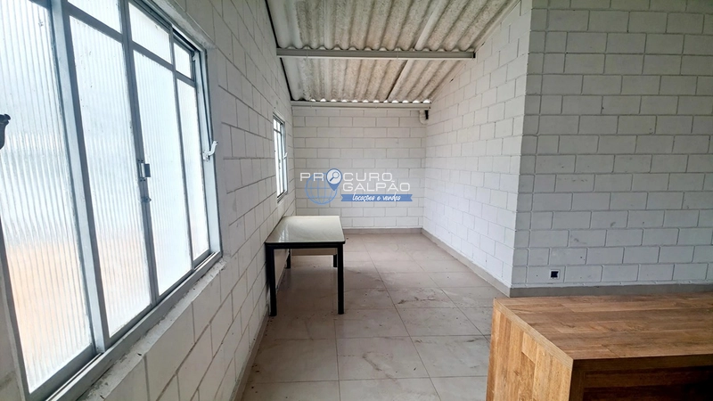 Galpão para Alugar | 351 m² | Vila Liviero - São Paulo: 5ª foto da galeria de imagens do imóvel