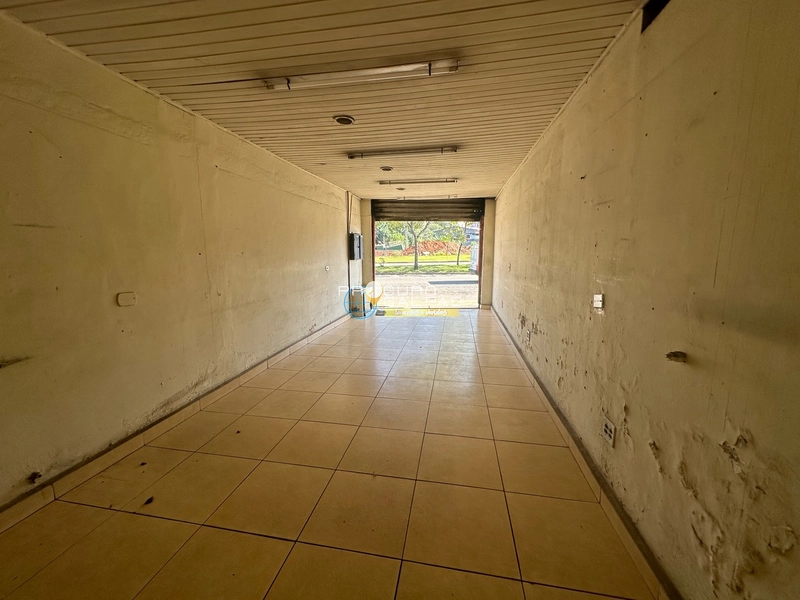 Sala Comercial em Avenida de Grande Fluxo – 30 m² com Banheiro Privati: 3ª foto da galeria de imagens do imóvel