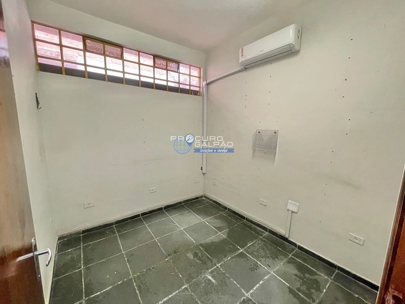Galpão para Alugar | 555 m² | Parque Novo Oratório - Santo André: 12ª foto da galeria de imagens do imóvel