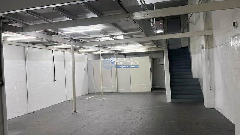 Galpão industrial para aluguel em Utinga, Santo André : 2ª foto da galeria de imagens do imóvel